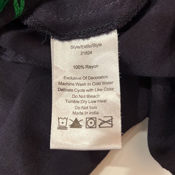 Riviera Sun Rayon Crepe Short Black Dress with Multicolored Embroidery No Size - Picture 6 of 7